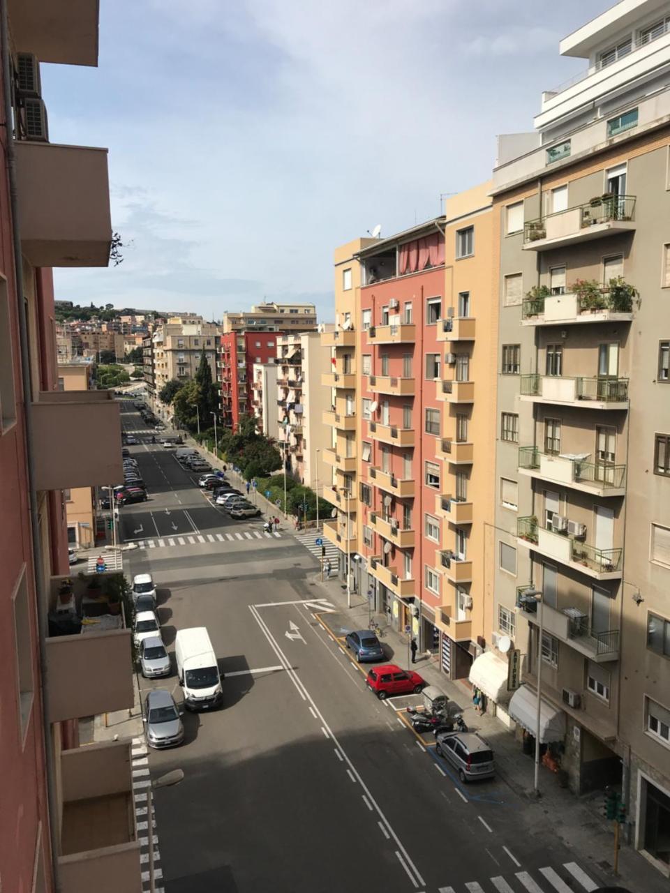 Camere Centro Каляри Екстериор снимка